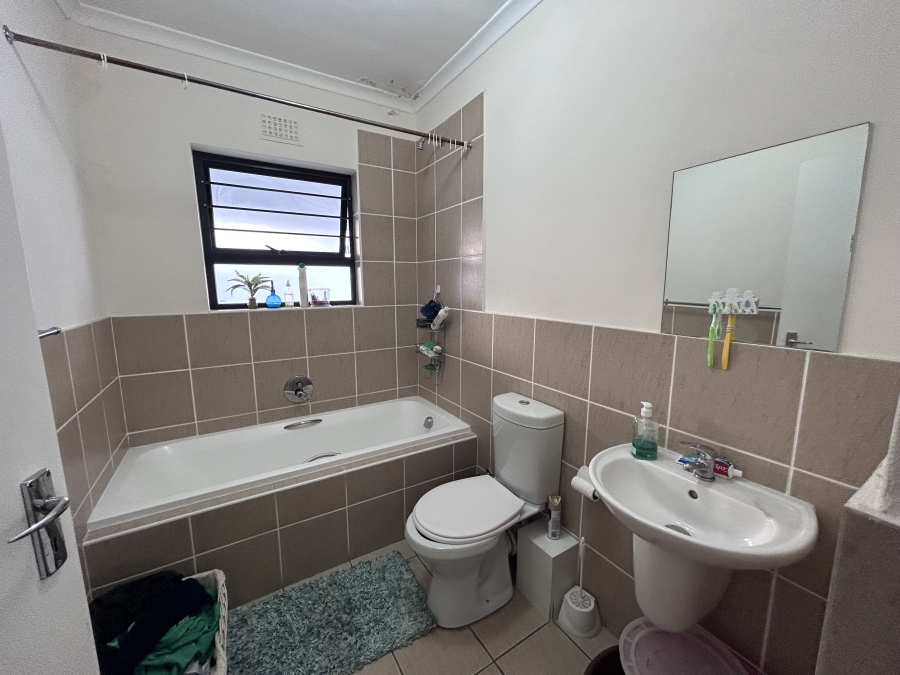 2 Bedroom Property for Sale in Parklands East Western Cape